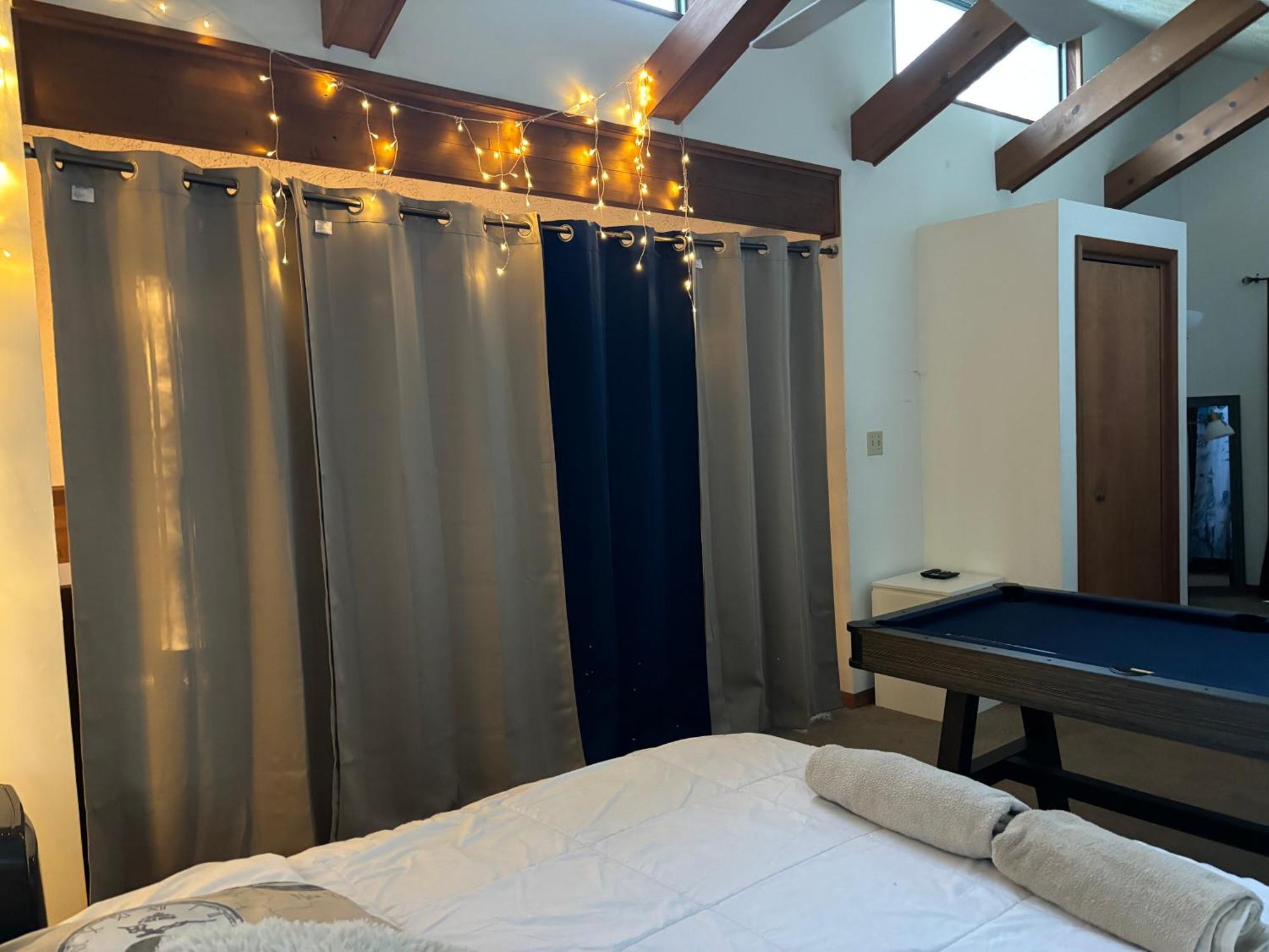 Tobyhanna Ambiance - King Bed Cabin, Jetted-Tub & Fireplace מראה חיצוני תמונה