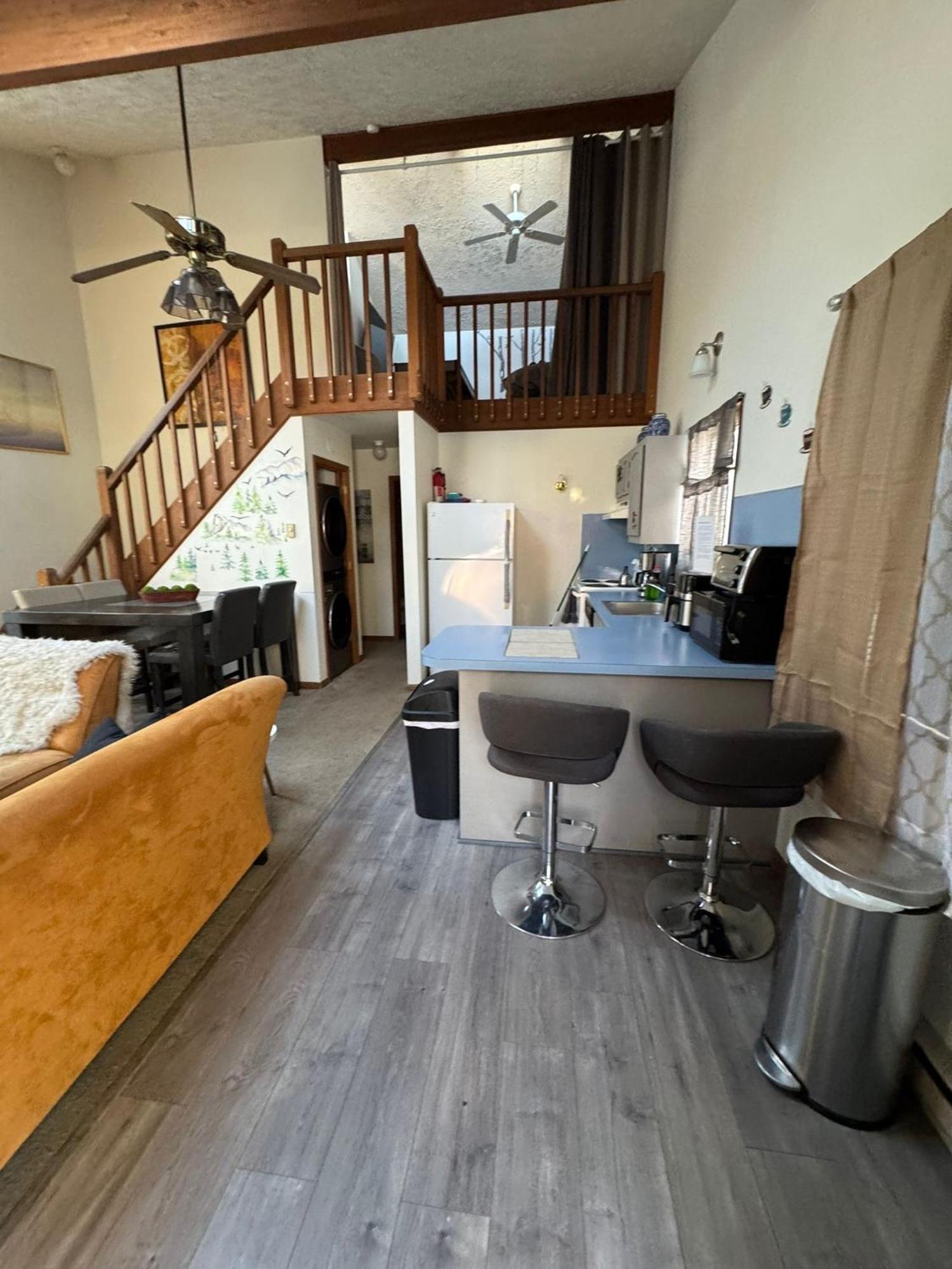 Tobyhanna Ambiance - King Bed Cabin, Jetted-Tub & Fireplace מראה חיצוני תמונה
